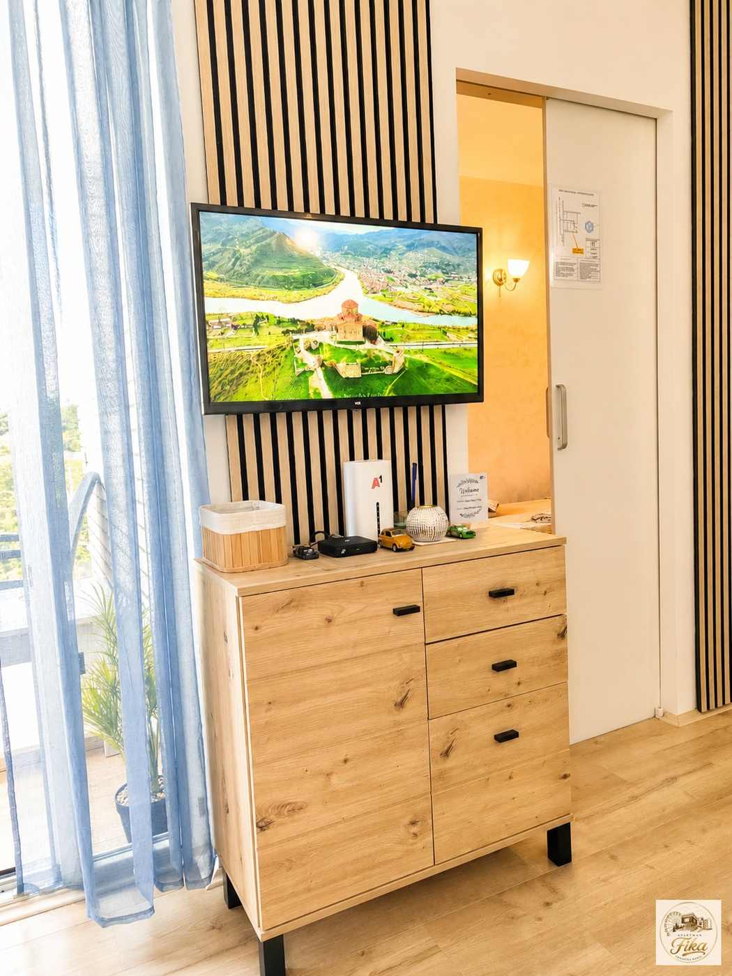 Smart TV i komoda